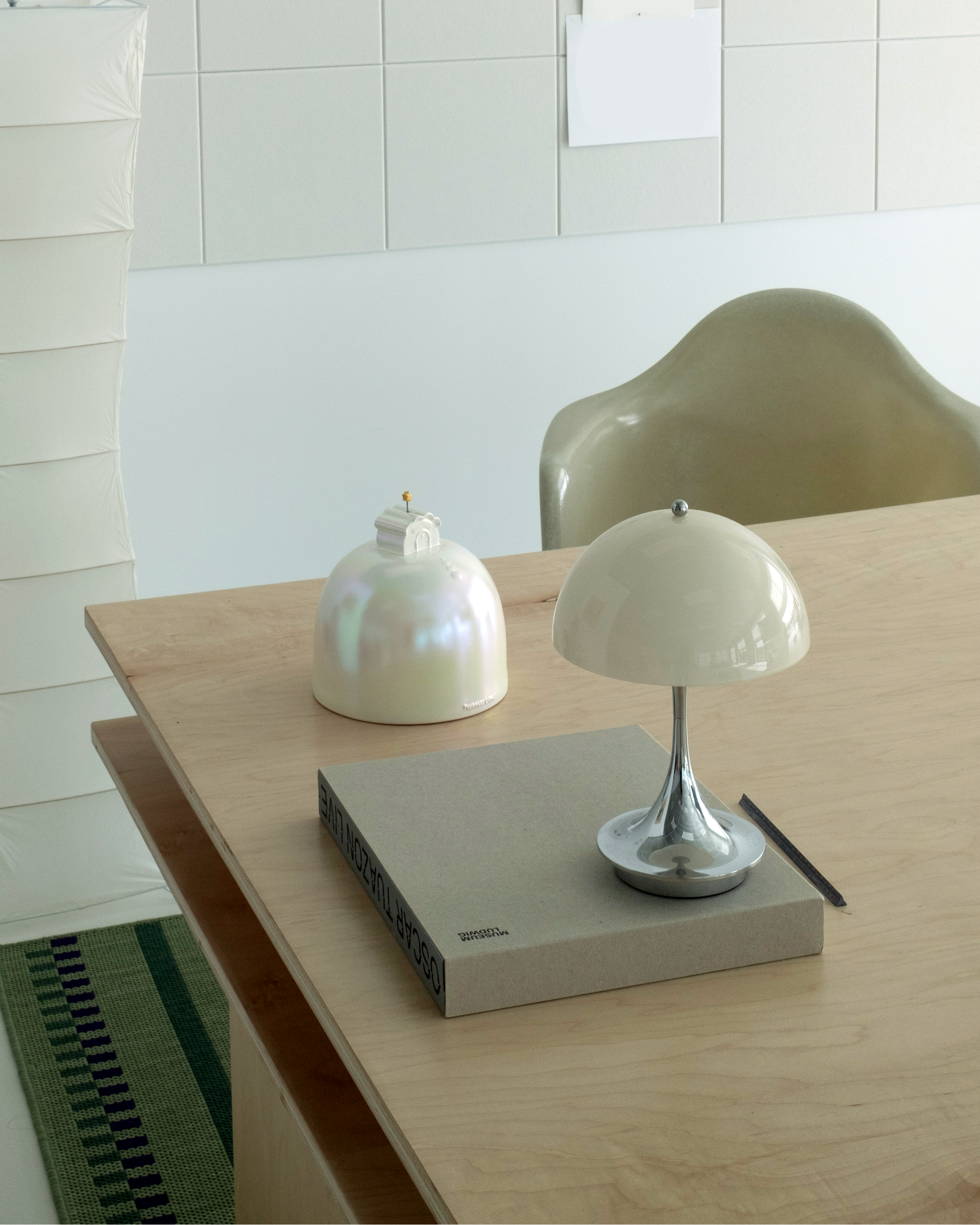 Near thr rainbow pet urn